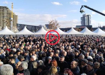 Millet İttifakı toplantısı başladı: Saadet Partisi önünde büyük kalabalık