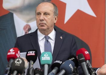 Muharrem İnce, Ahmet Hakan'ı aradı: 'Telefonum acı acı çaldı, açtım, hemen girdi lafa'