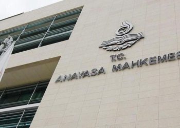 Öğretmenin başvurusunda AYM’den ‘ifade özgürlüğünü ihlal’ kararı çıktı