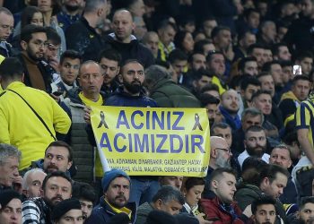 “Omuz Omuza” kampanyasının ilk gününde 845 milyon TL bağış