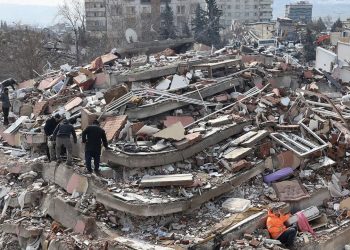 Otellerde kalan depremzedeler tahliye ediliyor: ‘Neden devletin bir planlaması yok’