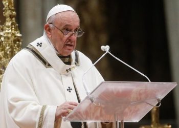 Papa, Katolik Kilisesi'nde cinsel istismarla mücadele yasasının kapsamını genişletti