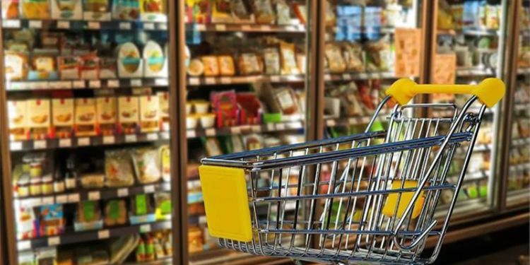 Sabit fiyatlarla perakende satış hacmi, ocakta geçen yılın aynı ayına göre yüzde 33,9 artış kaydederek 21 ayın zirvesine çıktı.