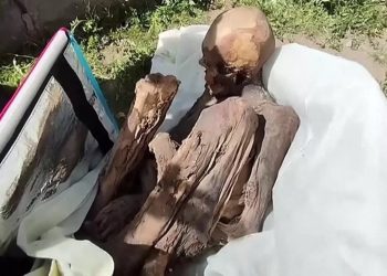Perulu kurye yüzlerce yıllık mumya ile yakalandı: 'Ruhani kız arkadaşım' dedi, mumya erkeğe ait çıktı