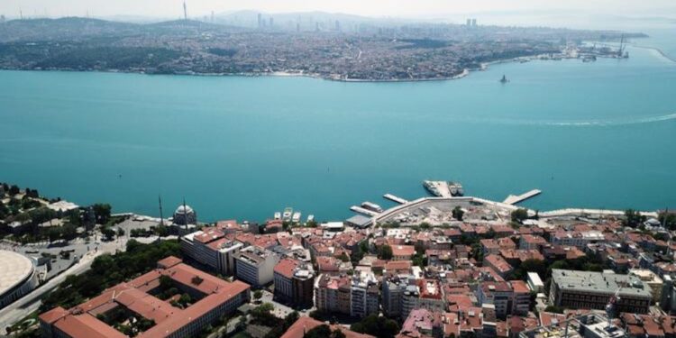 Prof. Dr. Ersoy Marmara'da deprem sonrası tsunami senaryolarını anlattı
