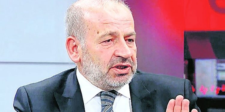 Prof. Özgenç: KHK’lı öğretmeni KYK yurduna almayanlara lanet olsun