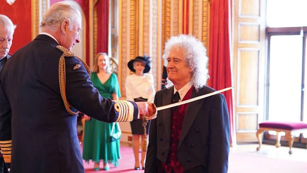 Queen'in gitaristi Brian May, 'Sir' unvanı aldı