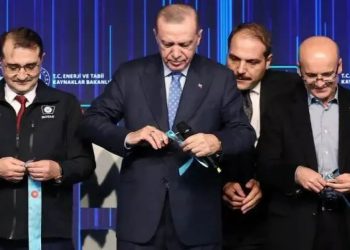 Reuters, AKP'li isimlerle konuştu: 'Şimşek'in yanıtı Erdoğan'ın işini zorlaştırdı'