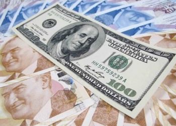Reuters’tan kritik anket: ‘Türk Lirası 6 ay içinde yüzde 12 değer kaybedecek’