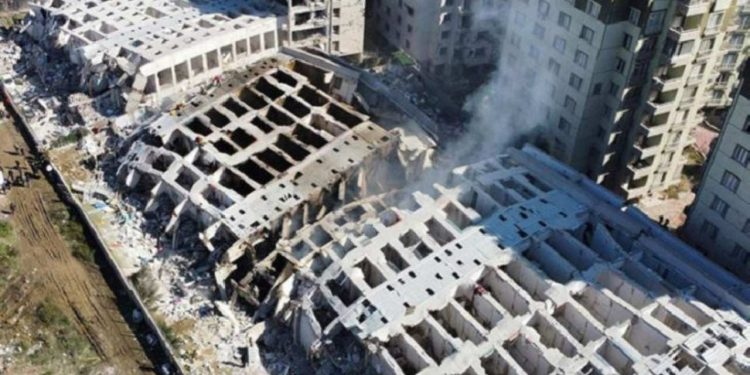 Rönesans Rezidans'ın yapı denetim sorumlusu tutuklandı