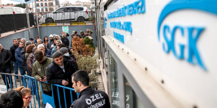 SGK müdüründen EYT açıklaması