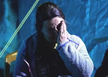 Samandağlı depremzedeler BBC'ye konuştu: 'Hava kararınca korkuyoruz'