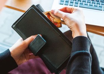 Sanal cüzdanlarda biriken paraları bazı uygulamalar iade etmiyor