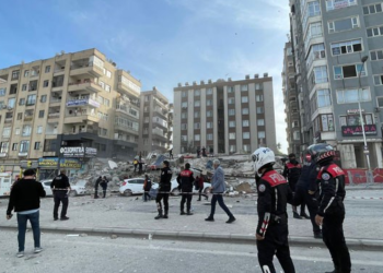 Şanlıurfa’da CHP İl Başkanlığı'nın bulunduğu bina çöktü