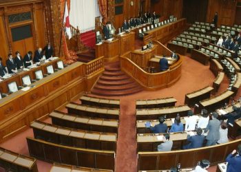 Seçildiğinden beri Meclis'e gelmeyen YouTuber'ın milletvekilliği düşürüldü