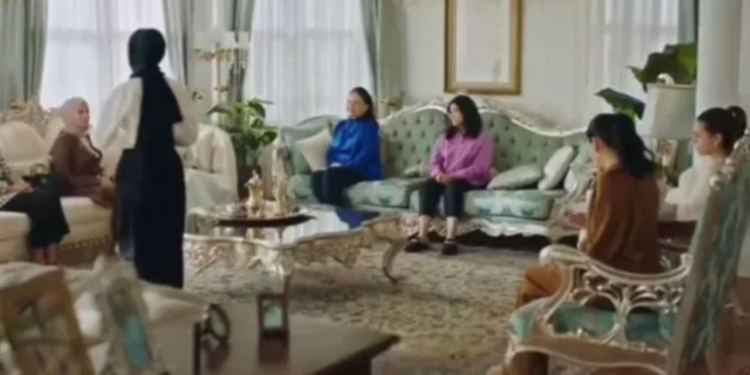 Show TV dizisindeki 'Kolonya' sahnesi sosyal medyada gündem oldu: 'Alkollü mü?'