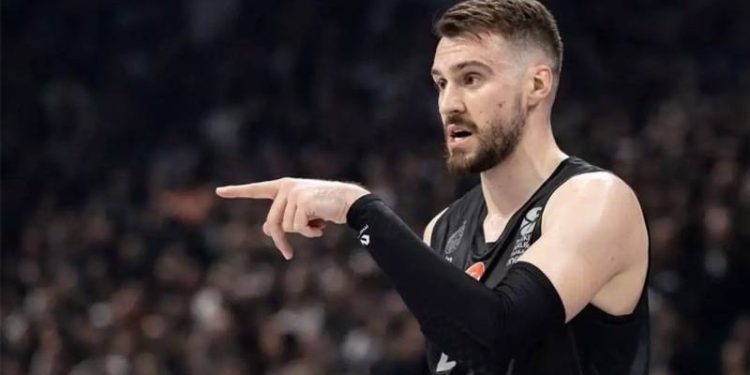 "Sırbistan’a dönersem Kızılyıldız formasıyla dönerim"