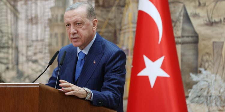 Son 21 yılın en kritik seçimi: 'Kampanya ekibi, Erdoğan için riskleri sıraladı'