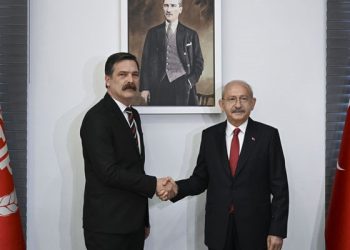 Türkiye İşçi Partisi'nden İYİ Parti lideri Meral Akşener’in açıklamalarının ardından yapılan açıklamada, "Halkımız Saray karşısındaki iradesini ve kararlılığını koruyarak, AKP-MHP ittifakının karşısına ilkelerde uzlaşmış olarak, tek ve ortak bir adayla çıkmayı başararak, böylelikle 20 yıllık karanlığa son verecektir" ifadeleri kullanıldı.