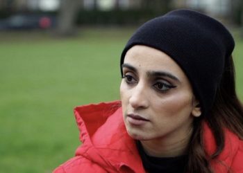 BBC araştırması, Taliban tehdidi nedeniyle İngiltere’ye getirilen bir grup Afgan kadın futbolcu arasında, "futbolcu olmayanların bulunduğunu" ortaya çıkardı.