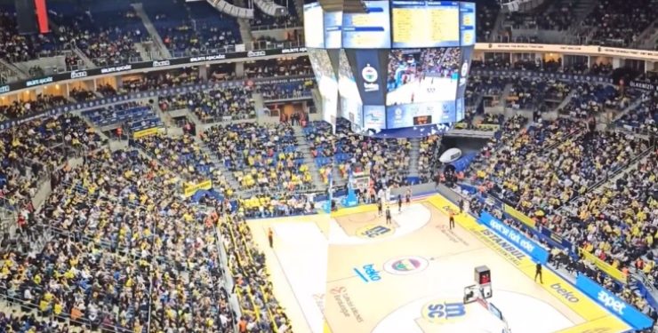 Tehditler işe yaramadı, Fenerbahçe taraftarı yine ‘Hükümet istifa’ dedi