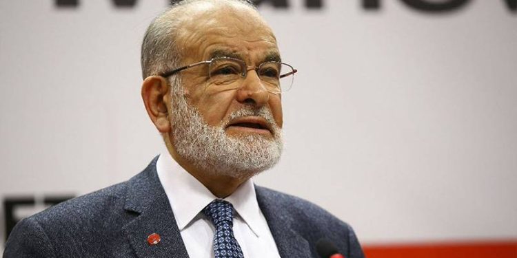 Saadet Partisi Genel Başkanı Temel Karamollaoğlu, sosyal medya hesabından paylaştığı gönderide, "İktidara geldiğimizde Ayasofya gerçek manada açılmış olacak. Kendi ruhuna kavuşacaktır." diye yazdı.