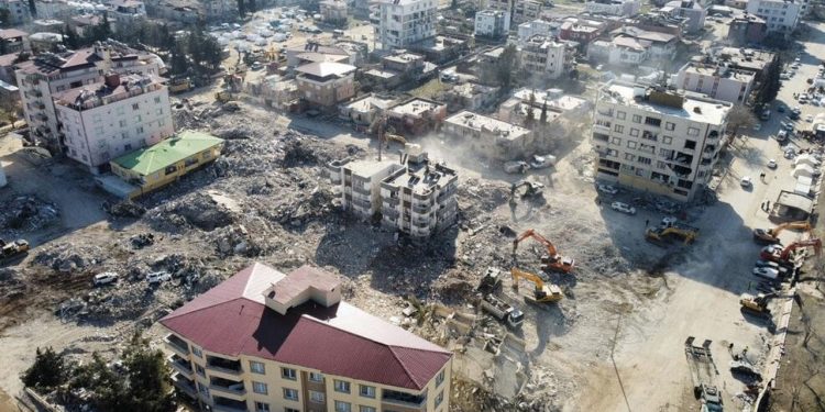 Timur Soykan: Tarikat yurdunun enkazında çocuklar öldü