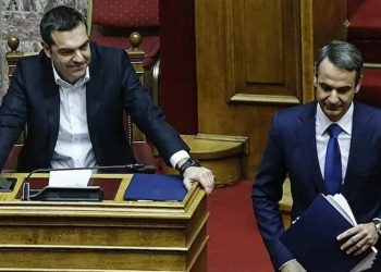 Tren kazası sonrası anketlerde Çipras birinci sırayı Miçotakis'in elinden aldı