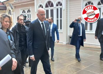 Türkiye-Yunanistan arasında yeniden bahar rüzgarları mı esecek? Yunan Dışişleri Bakanı Niko Dendias İstanbul'da