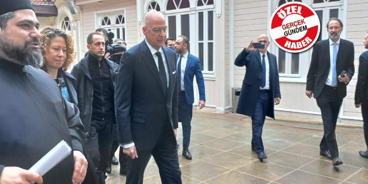 Türkiye-Yunanistan arasında yeniden bahar rüzgarları mı esecek? Yunan Dışişleri Bakanı Niko Dendias İstanbul'da