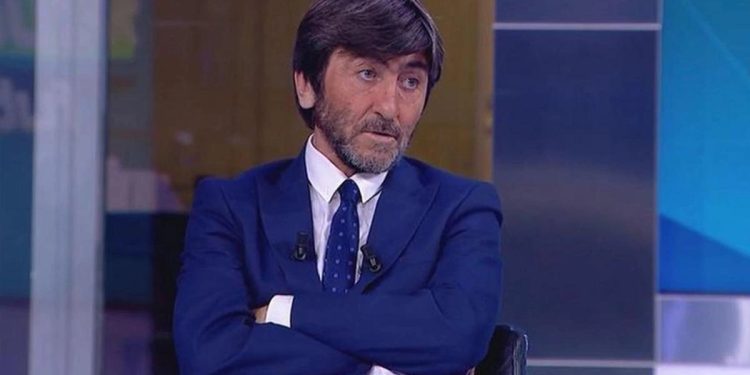 UEFA, Rıdvan Dilmen'in sözleri için TFF'den bilgi istedi, "reyting için her şeyi söyler" savunması geldi