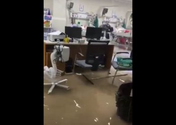 Urfa’da hastaneyi sel bastı, hastalar tahliye edildi