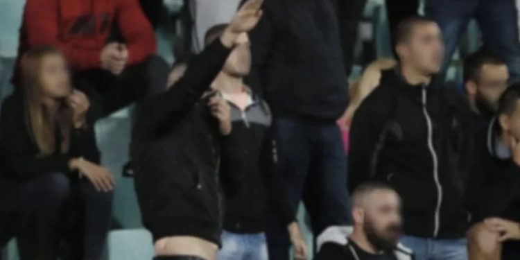 Üsküdar Amerikan Lisesi öğrencilerinin ‘Nazi selamı’na soruşturma