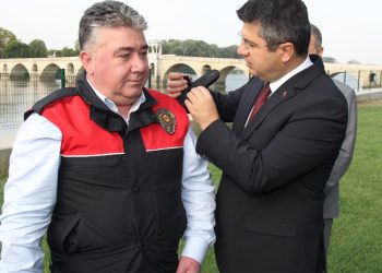 Uyuşturucu şebekesine yardım iddiasıyla mahkemeye sevk edilen emniyet müdür yardımcısı adli kontrol şartıyla serbest kaldı