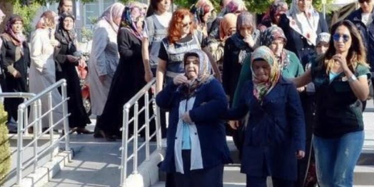 Yargıtay ‘kermeste börek açan’ 10 kadına verilen cezayı onadı! Çocuklar yine annesiz kalacak