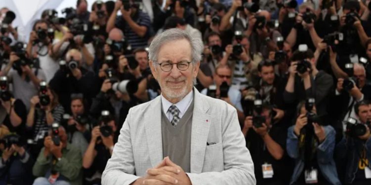 Yönetmen Steven Spielberg: Evrendeki tek zeki tür olmamız imkânsız
