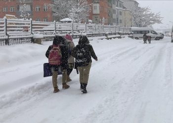 Yozgat'ta kar yağışı nedeniyle eğitime bir gün ara verildi