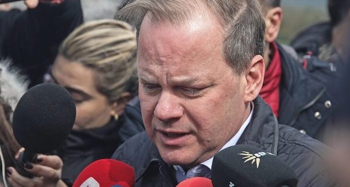 Yunan Ulaştırma Bakanı, tren kazasının ardından istifa etti: Bu trajik olay hiç yaşanmamış gibi devam edemem