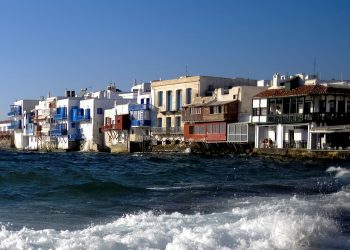 Yunan adasında rant şiddeti: Mikonos'taki ruhsatlardan sorumlu arkeolog saldırıya uğradı