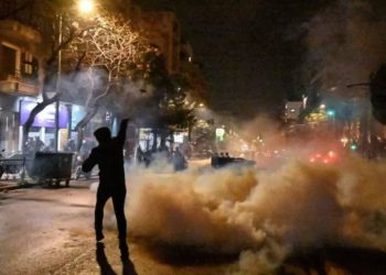 Yunanistan'da 46 kişinin öldüğü tren kazası sonrası protesto gösterileri