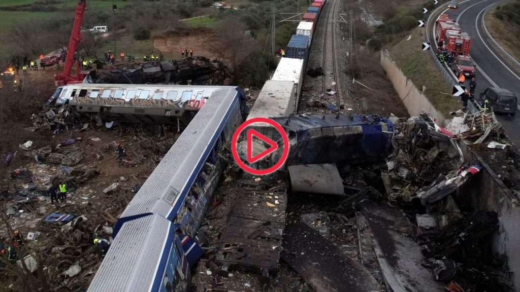 Yunanistan'da tren kazası: 36 kişi öldü, onlarcası yaralı