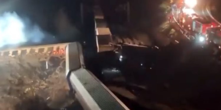 Yunanistan’da tren kazası: 36 ölü, 85 yaralı
