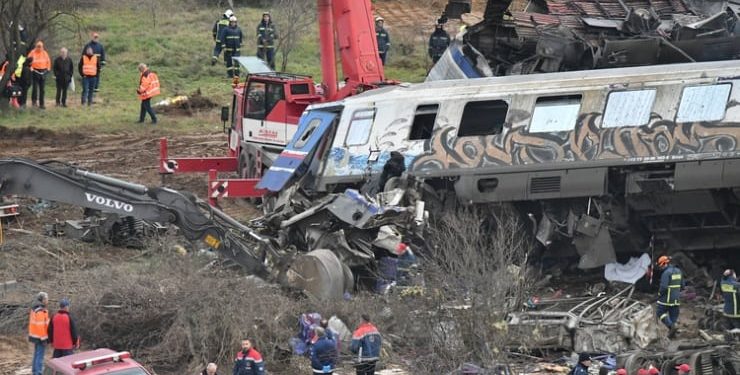 Yunanistan’da meydana gelen tren kazasında hayatını kaybedenlerin sayısının 57’ye yükseldiği, 48 kişinin tedavisinin sürdüğü bildirildi.