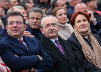 ‘Güdümlü muhalefet’ bitti mi: Akşener, Erdoğan’ın çöküşünün altında kalmak istemiyor