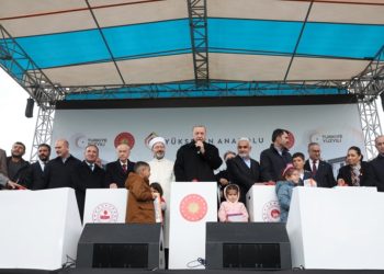 “Derdi Kürtler Olanın Yapacağı Silah Bırakmaktır”