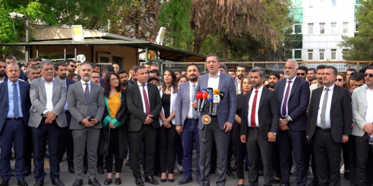Diyarbakır Merkezli Operasyon: 4 Gazeteci Tutuklandı