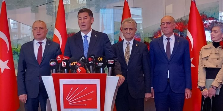 Sinan Oğan’dan CHP’ye “Seçim Güvenliği” Ziyareti