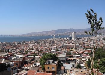 İzmir’de Milletvekili Aday Listelerinde Sürpriz İsimler