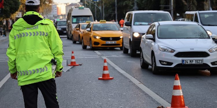 1 Mayıs'ta İstanbul’da bazı yollar trafiğe kapatılacak!