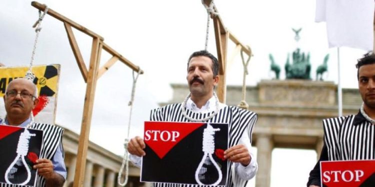 İran’da insan hakları ihlal raporu: “Protestolar sonrası idamlar yüzde 75 arttı”